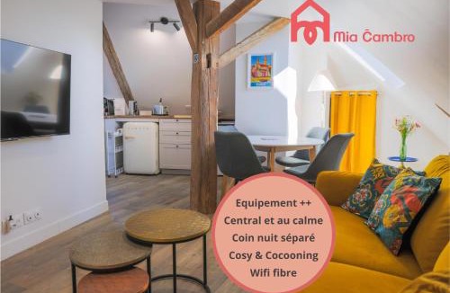 Tournus Apartment | Mia Cambro