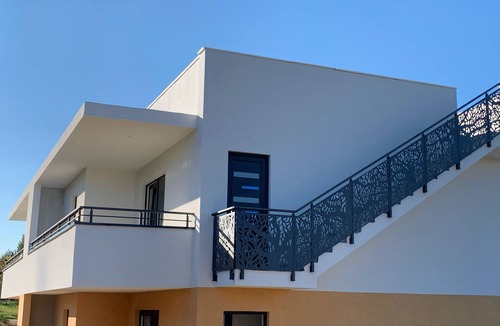 Drage Condo | Miabella Resort