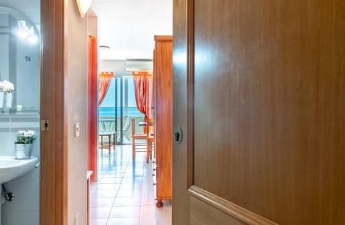 Empuriabrava Apartment | Miami 1302-Bonito estudio con vistas al mar