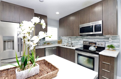 Miami Gardens House | Miami 5BR Private, Luxury, Modern Home with POOL