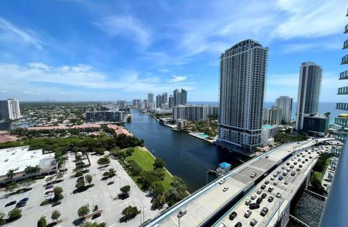 Hallandale Beach Apartment | Miami beach Studio Amazing views 2QB/1B