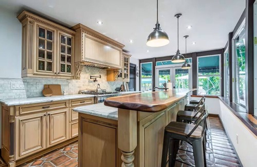 Northeast Miami Villa | Miami Best Pool Villa,10 ppl, Close to the beach