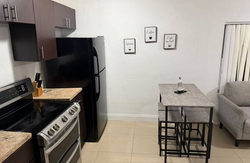 West Little Havana Apartment | Miami Central Rest Pad for 2
