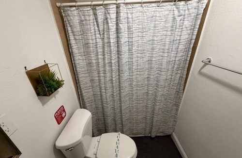 West Little Havana Apartment | Miami Central Rest Pad for 2