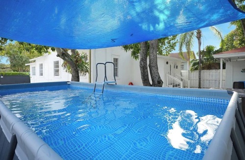 Northeast Miami House | Miami Chateau Pool/Hottub/Prking