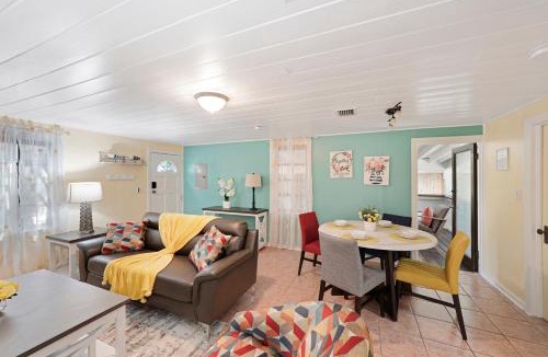 South Miami House | Miami Cottage by Dream Vacation