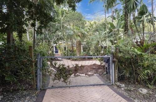 South Miami Cottage | Miami Cottage by PMI