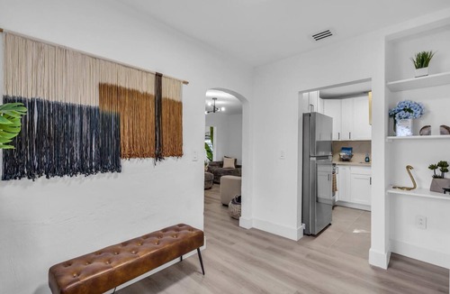 Liberty City House | Miami Cozy Home Next Wynwood & Design District