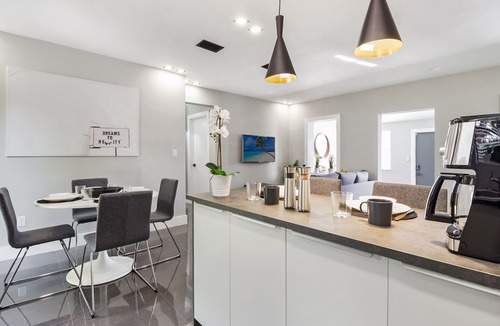 Liberty City Villa | Miami Deluxe⭐️ near Beach/Airport/Wynwood/Design District & Free gated Parking.