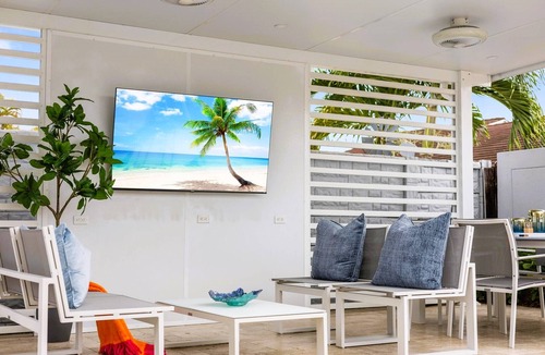 Westchester Ski Chalet | Miami Downtown Oasis/Mini Golf/Htd Pool/Game room
