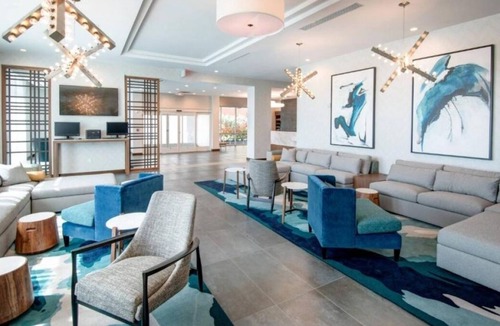 Flagami Apartment | Miami Group Getaway! 3 Elegant Studios, Pool, BBQ