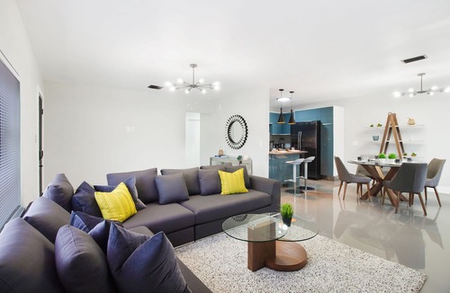 Liberty City Villa | Miami High End Villa⭐️ Near Beach/Airport/Wynwood/D. District/3 Free gated Park.