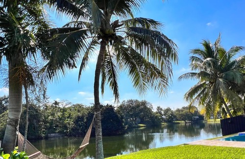 Miami Springs Apartment | Miami Infinity Pool Guest Suite
