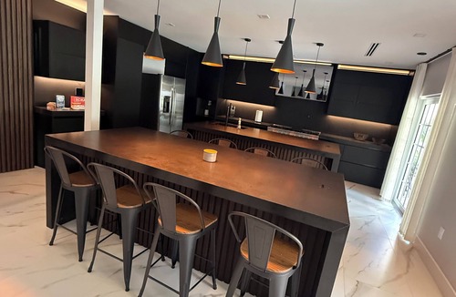 Miami Lakes House | Miami Lakes- 4 Bedroom- Modern Luxury Oasis