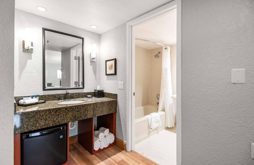 Miami Lakes Hotel | Miami Lakes Hotel