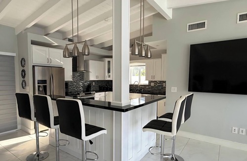North Miami Beach House | Miami Lifestyle/Modern, Private heated Pool, BBQ