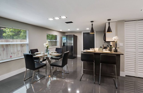Liberty City Villa | Miami Luxe +⭐️ near Beach/Wynwood/Airport/Design District/3 free gated parking