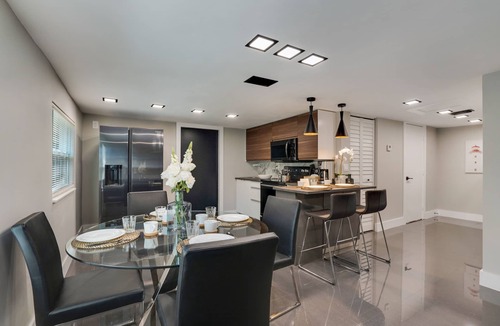 Liberty City Villa | Miami Luxe +⭐️ near Beach/Wynwood/Airport/Design District/3 free gated parking