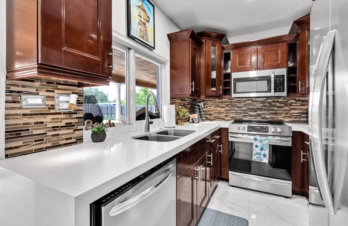 University Park House | Miami Palm House with Heated Pool & BBQ/BAR