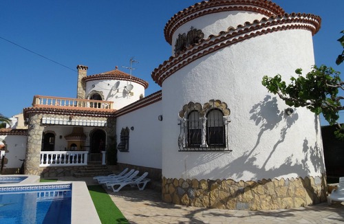 Miami Platja Villa | Miami Playa:Large house (max.11p) with pool+pataugoire,ideal for families