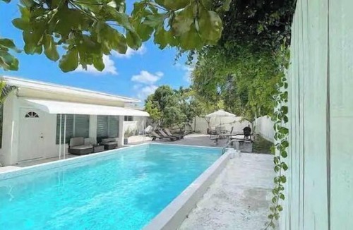 Ives Estates House | Miami Private Home with Large Pool