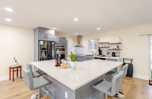 Miami Gardens House | Miami Private Pool Home Sleeps 10 · 10 Min to Hard Rock