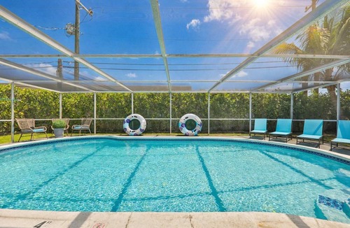 Ives Estates House | Miami Sign Villa Spacious Retreat with Pool