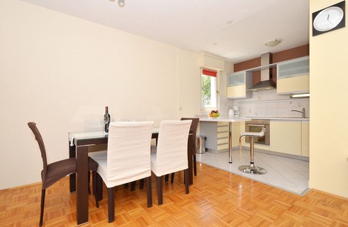 Mastrinka Apartment | MIANA, comfy 2 bedroom apartment, 170m from a beach