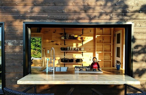 Tay Valley Cabin | Mica Cabin | Remote Off-grid Lakefront Retreat