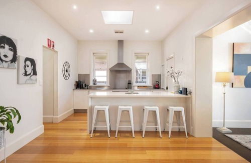 Central Mudgee House | Micah House Central Mudgee Art Deco Hideaway