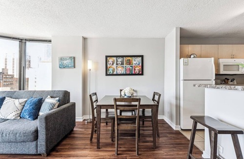 South Loop Condo | MICH AVE #5|Safe DTown Grant Park, Museums 2bd/2ba