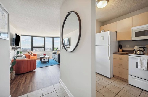 South Loop Condo | MICH AVE Downtown 2bd, Grant Park Museums 25