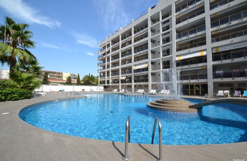 Salou City Centre Apartment | Michelangelo Apartment pools wifi