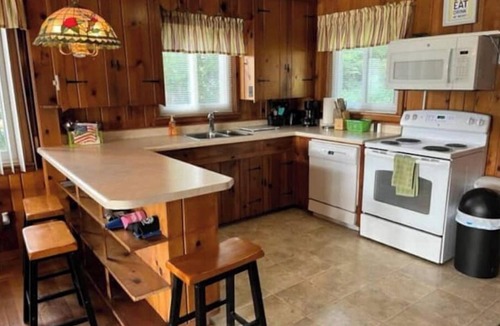 Reading House | Michigan Lakefront House