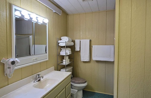 Custer House | Mickelson Trail Lodge 5 acres of privacy in Custer
