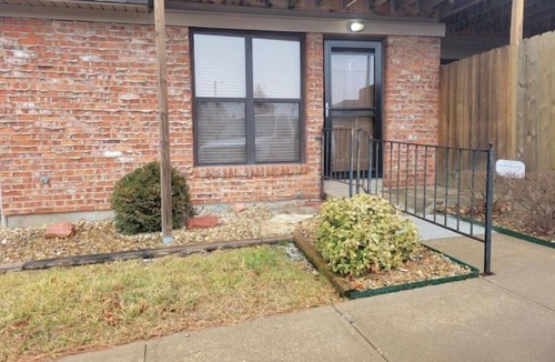 Topeka Apartment | Mickeys Getaway!
