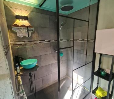 Chaufour-les-Bonnieres Apartment | Micro studio vitaminé