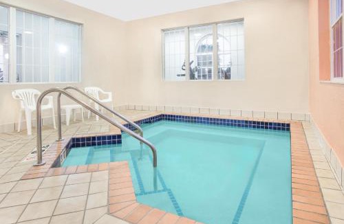 Appleton Hotel | Microtel Inn and Suites by Wyndham Appleton