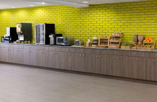 Dover Hotel | Microtel Inn and Suites Dover