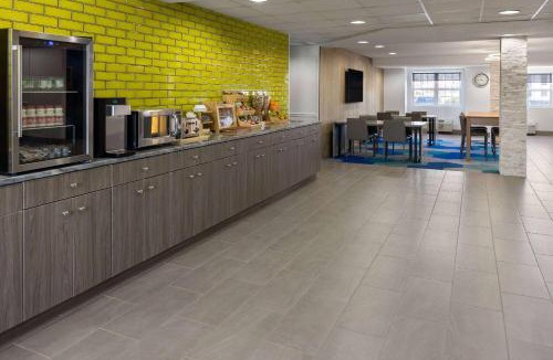 Dover Hotel | Microtel Inn and Suites Dover