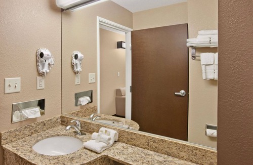 Sayre Hotel | Microtel Inn And Suites Sayre PA