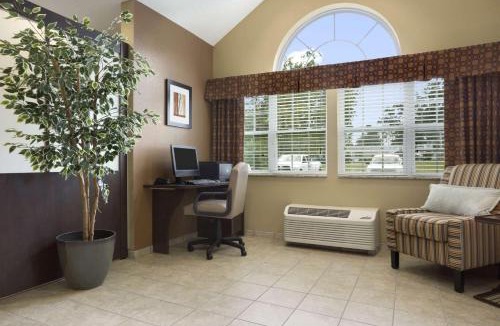 Carrollton Hotel | Microtel Inn and Suites Carrollton