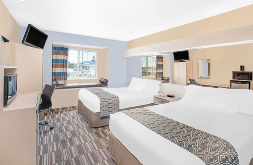 Clear Lake Hotel | Microtel Inn and Suites Clear Lake