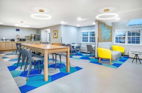 Sprague Hotel | Microtel Inn by Wyndham Beckley