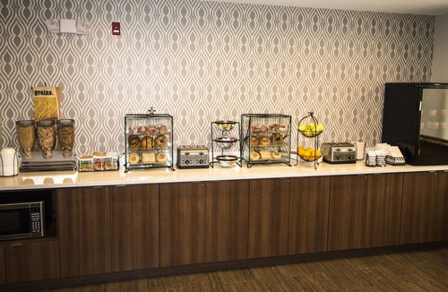 Fishers Hotel | Microtel Inn by Wyndham Victor/Rochester