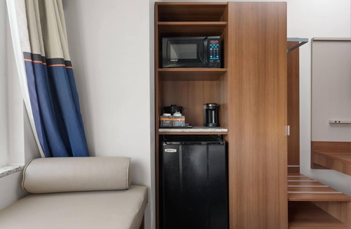 Sault Ste. Marie Hotel | Microtel Inn & Suites by Wyndham Sault Ste. Marie