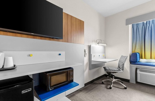 Ste Genevieve Hotel | Microtel Inn & Suites by Wyndham Sainte Genevieve