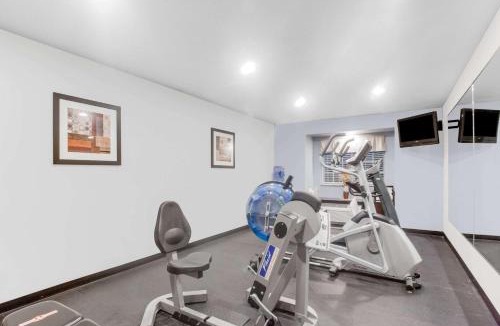 Bath Hotel | Microtel Inn & Suites Bath