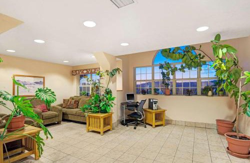 Westside Hotel | Microtel Inn & Suites by Wyndham Albuquerque West