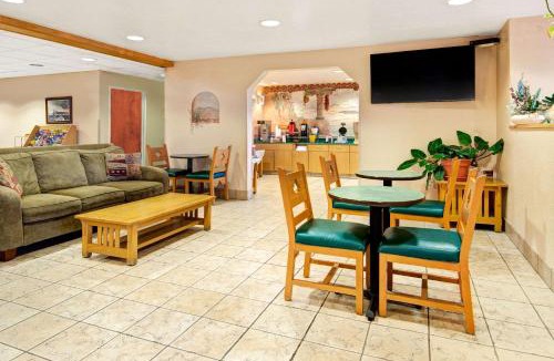Westside Hotel | Microtel Inn & Suites by Wyndham Albuquerque West